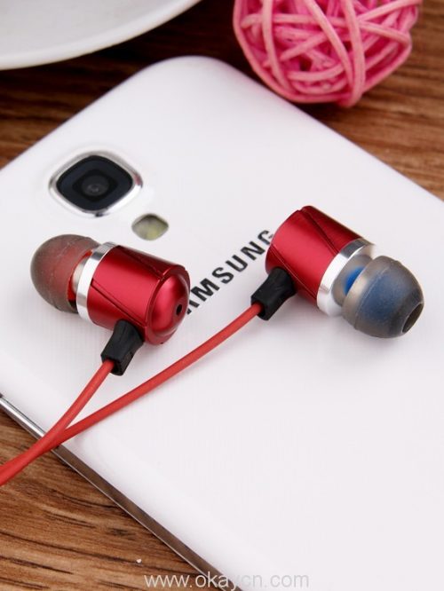 high-bass-metal-earbuds-02